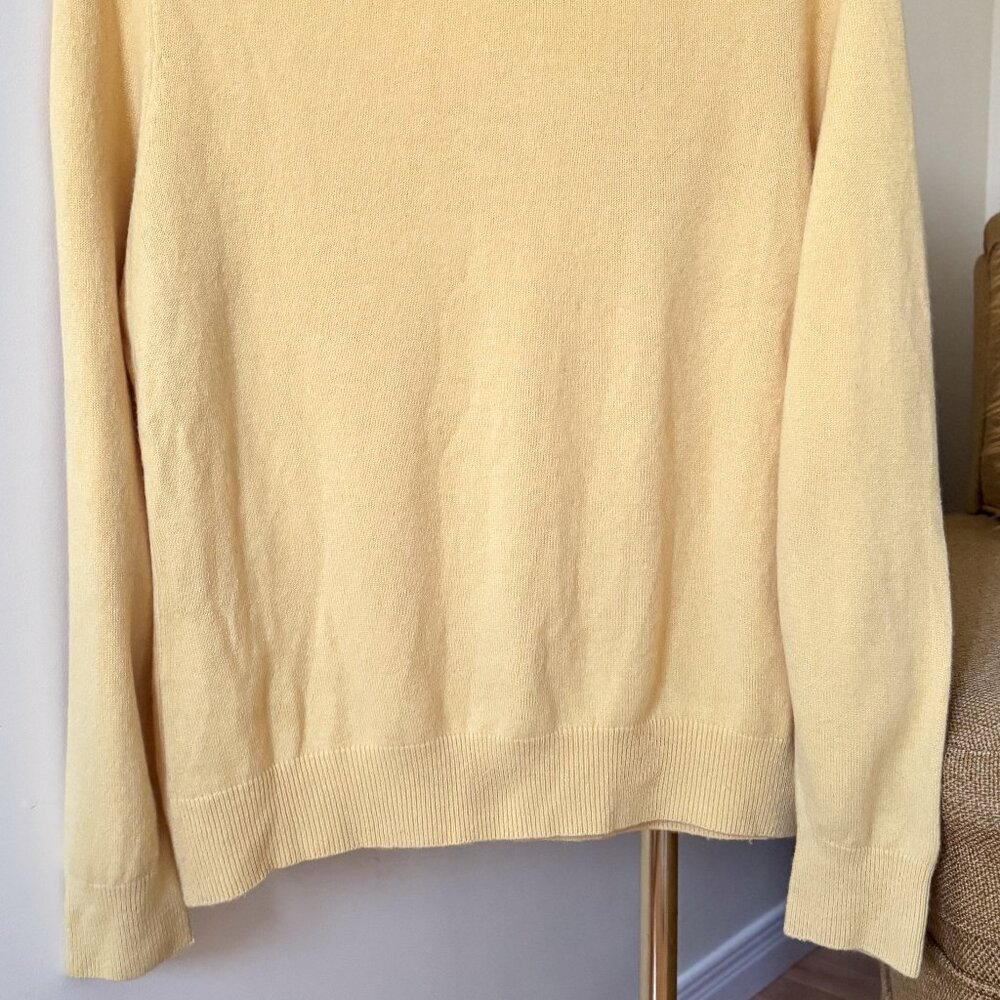 Vintage | Lands' End | Soft Yellow 100% Cashmere Turtle Neck Sweater | US L - Picture 6 of 9